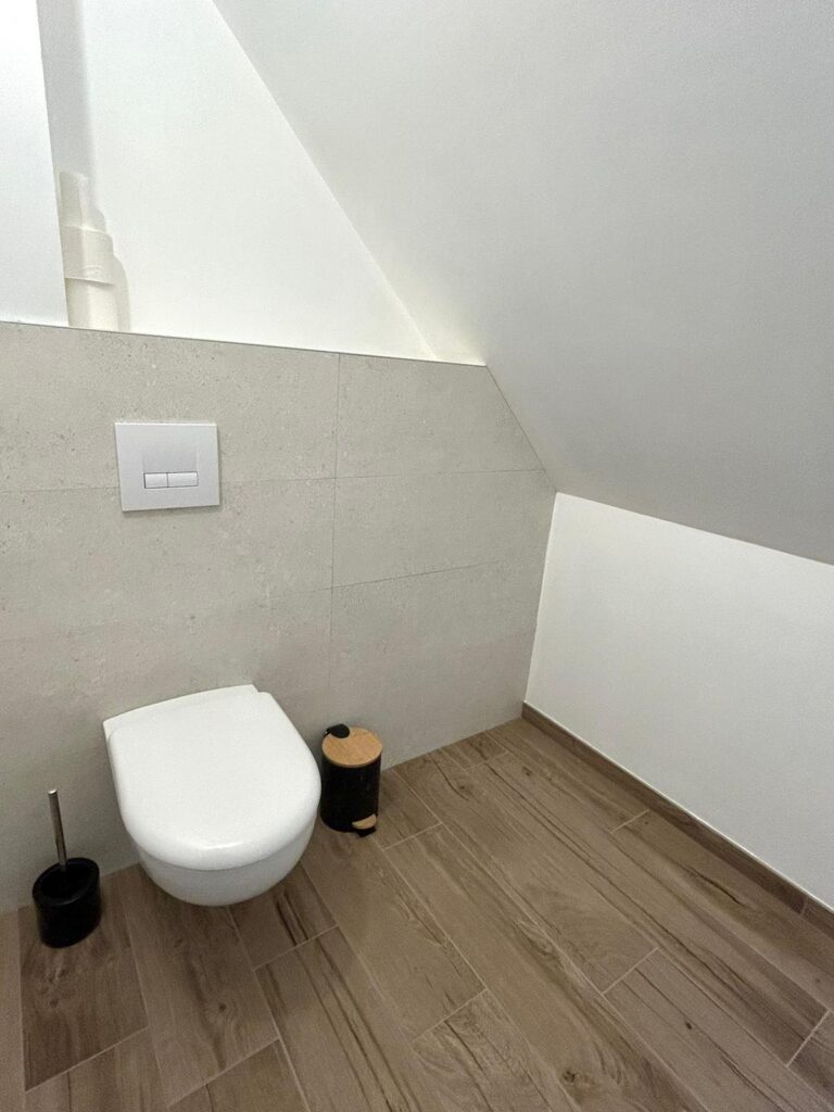 TOILETTE ETAGE 768x1024